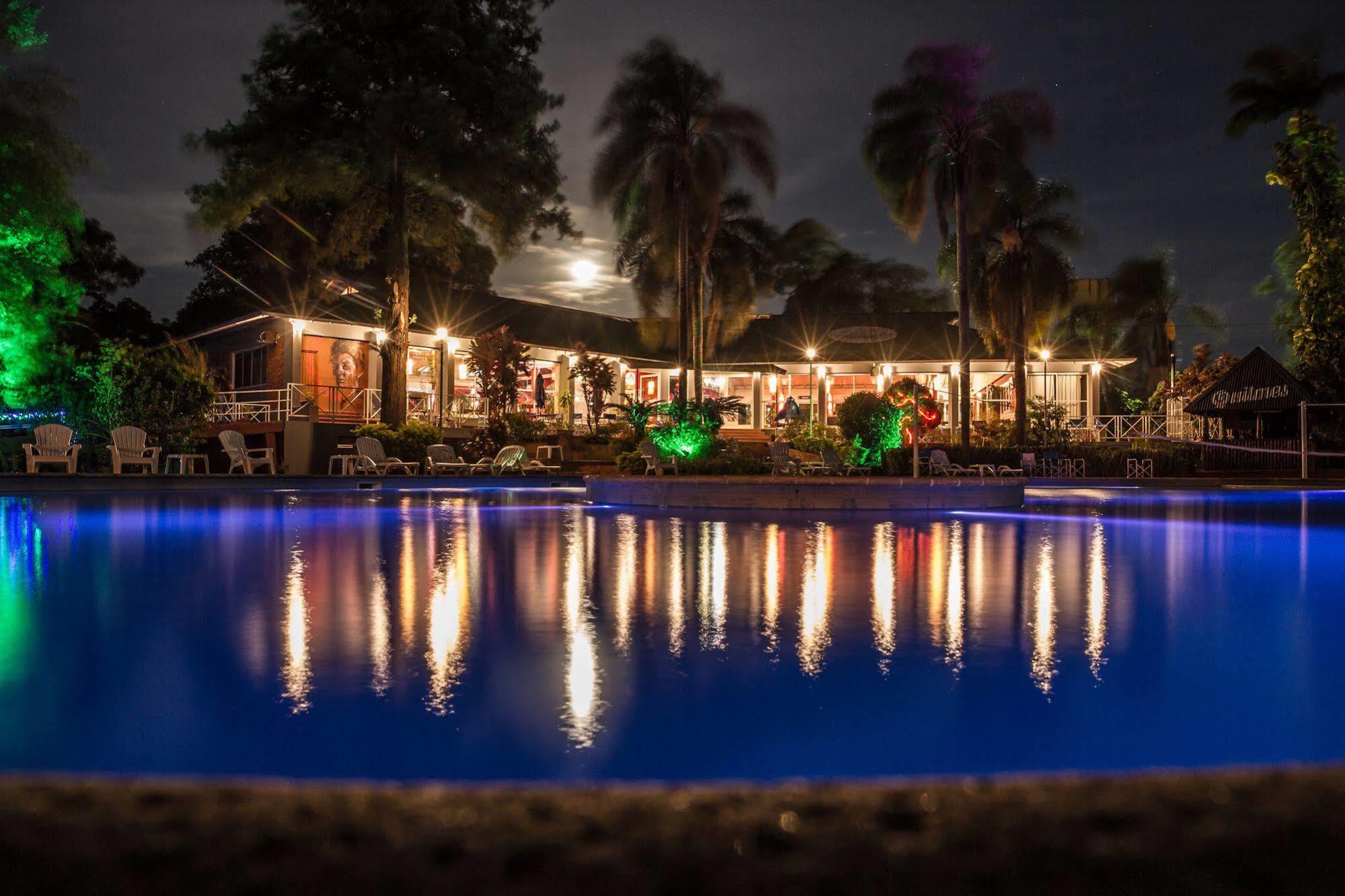 Iguazu Inn Hostel 伊瓜苏港 外观 照片